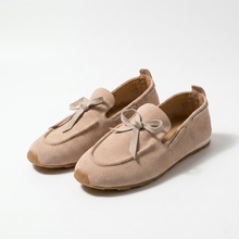 Load image into Gallery viewer, Elegantiški moteriški suede tipo mokasinai