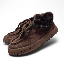 Load image into Gallery viewer, Batai su natūraliu kailiu