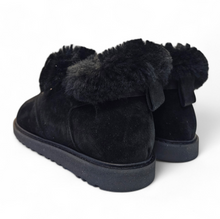 Load image into Gallery viewer, Batai su kailiu