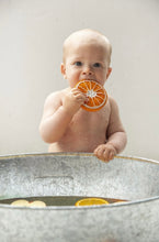 Load image into Gallery viewer, Natūralios gumos kramtukas “Apelsinas”