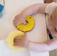 Load image into Gallery viewer, Natūralios gumos kramtukas “Ananasas”