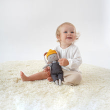 Load image into Gallery viewer, Medžiaginis žaislas kiškutis