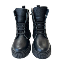 Load image into Gallery viewer, Batai su natūraliu kailiu