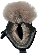 Load image into Gallery viewer, Batai su kailiu